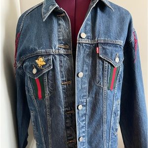 Levi jean jacket with Gucci colors and bees!